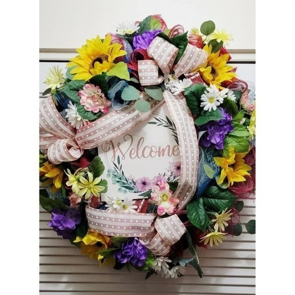 Welcome wreath for spring and summer..